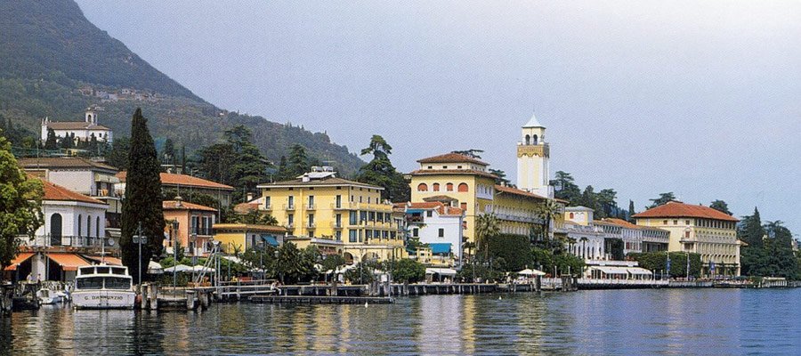 Boat Garda Tour - Gardone
